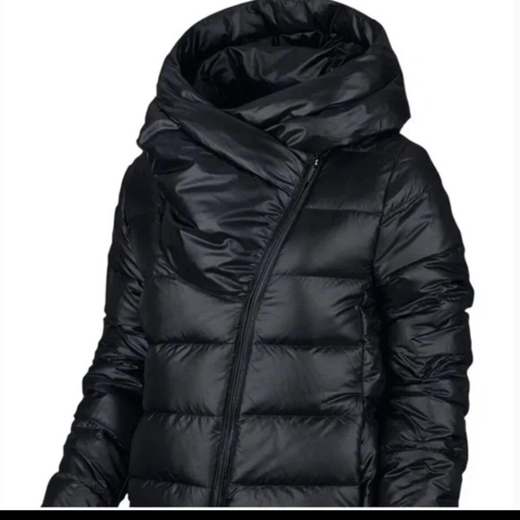 Nike Women’s Asymmetrical Quilted Down Winter Coat Sz S SOLDOUT NWOT - Picture 2 of 16
